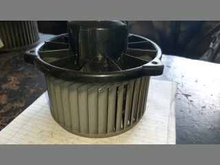 bontott TOYOTA YARIS VERSO Fűtőmotor (Nem klímás)