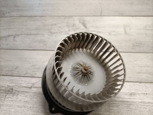 bontott TOYOTA YARIS VERSO Fűtőmotor (Nem klímás)