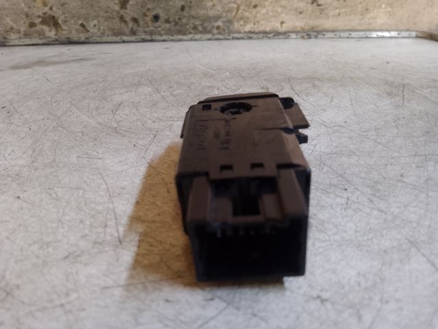 bontott TOYOTA YARIS VERSO Hátsó Ködzárófény Kapcsoló