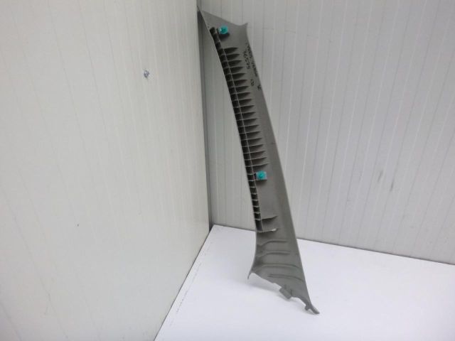 bontott TOYOTA YARIS VERSO Jobb A Oszlop Burkolat