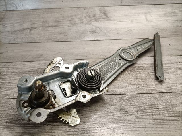 bontott TOYOTA YARIS VERSO Jobb első Ablakemelő Szerkezet (Mechanikus)