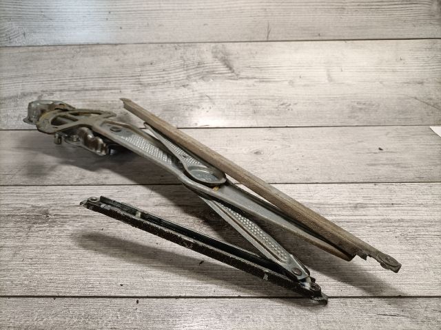 bontott TOYOTA YARIS VERSO Jobb első Ablakemelő Szerkezet (Mechanikus)