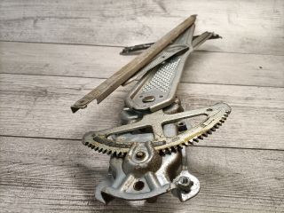 bontott TOYOTA YARIS VERSO Jobb első Ablakemelő Szerkezet (Mechanikus)