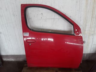 bontott TOYOTA YARIS VERSO Jobb első Ajtó (Részeivel)