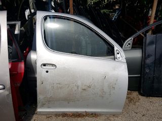 bontott TOYOTA YARIS VERSO Jobb első Ajtó (Üres lemez)