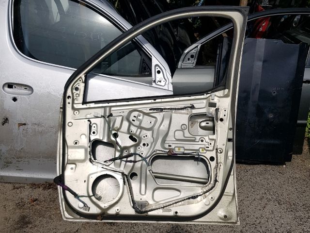 bontott TOYOTA YARIS VERSO Jobb első Ajtó (Üres lemez)
