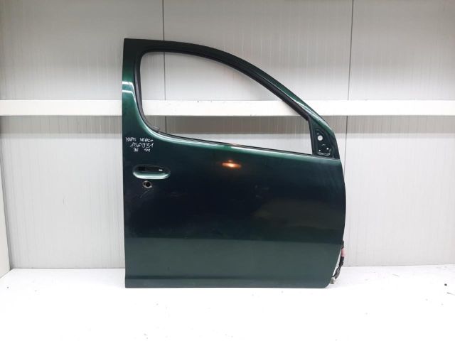 bontott TOYOTA YARIS VERSO Jobb első Ajtó (Üres lemez)