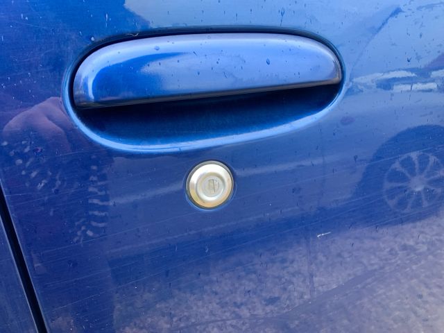 bontott TOYOTA YARIS VERSO Jobb első Ajtó (Üres lemez)