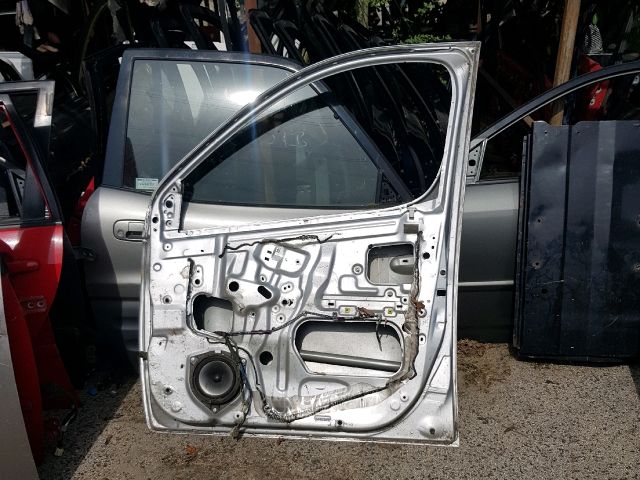 bontott TOYOTA YARIS VERSO Jobb első Ajtó (Üres lemez)