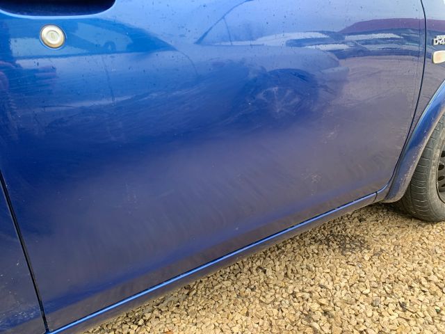 bontott TOYOTA YARIS VERSO Jobb első Ajtó (Üres lemez)