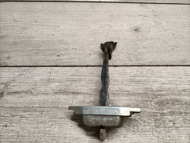 bontott TOYOTA YARIS VERSO Jobb első Ajtóhatároló