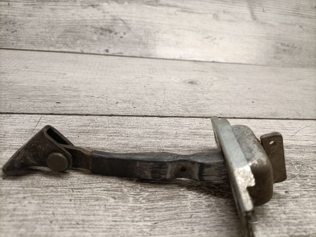 bontott TOYOTA YARIS VERSO Jobb első Ajtóhatároló