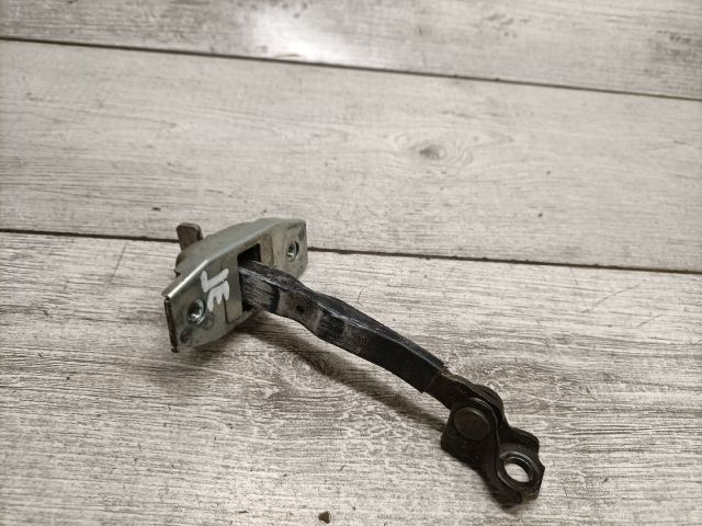 bontott TOYOTA YARIS VERSO Jobb első Ajtóhatároló