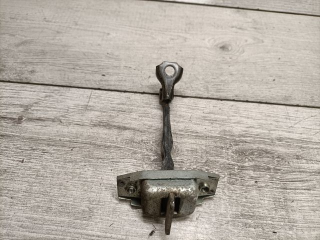 bontott TOYOTA YARIS VERSO Jobb első Ajtóhatároló