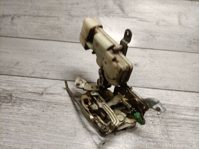 bontott TOYOTA YARIS VERSO Jobb első Ajtózár