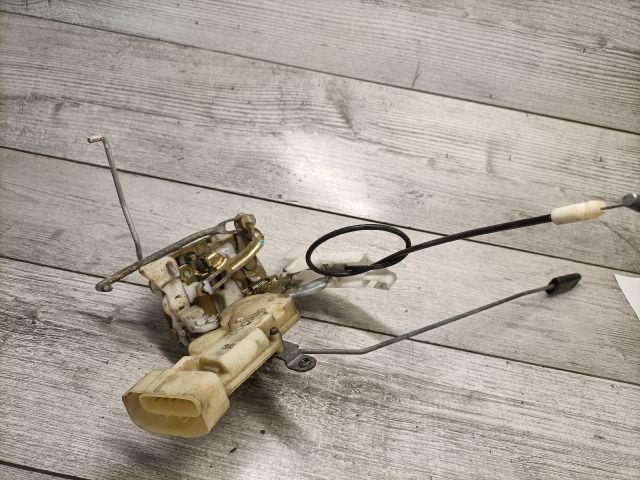 bontott TOYOTA YARIS VERSO Jobb első Ajtózár