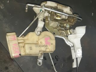 bontott TOYOTA YARIS VERSO Jobb első Ajtózár