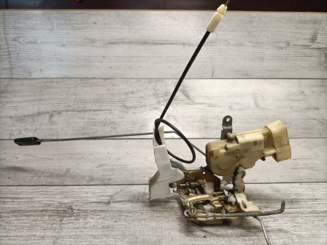 bontott TOYOTA YARIS VERSO Jobb első Ajtózár