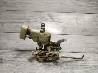 bontott TOYOTA YARIS VERSO Jobb első Ajtózár