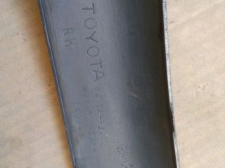 bontott TOYOTA YARIS VERSO Jobb első Lökhárító Díszléc