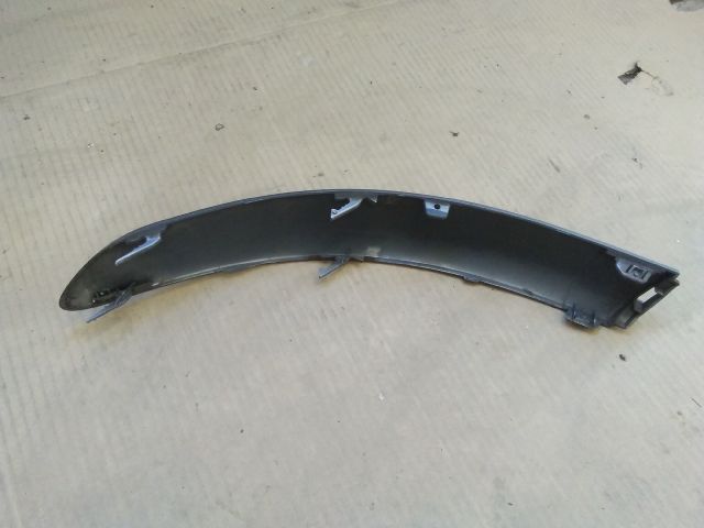 bontott TOYOTA YARIS VERSO Jobb első Lökhárító Díszléc