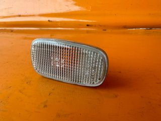 bontott TOYOTA YARIS VERSO Jobb első Sárvédő Irányjelző