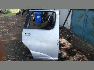 bontott TOYOTA YARIS VERSO Jobb hátsó Ajtó (Üres lemez)