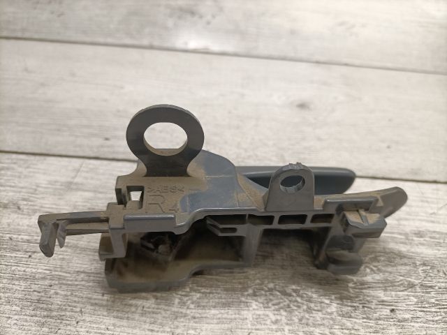 bontott TOYOTA YARIS VERSO Jobb hátsó Belső Kilincs