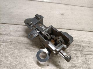 bontott TOYOTA YARIS VERSO Jobb hátsó Belső Kilincs