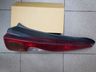 bontott TOYOTA YARIS VERSO Jobb hátsó Lámpabúra