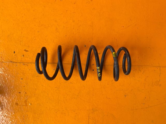 bontott TOYOTA YARIS VERSO Jobb hátsó Rugó