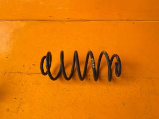 bontott TOYOTA YARIS VERSO Jobb hátsó Rugó