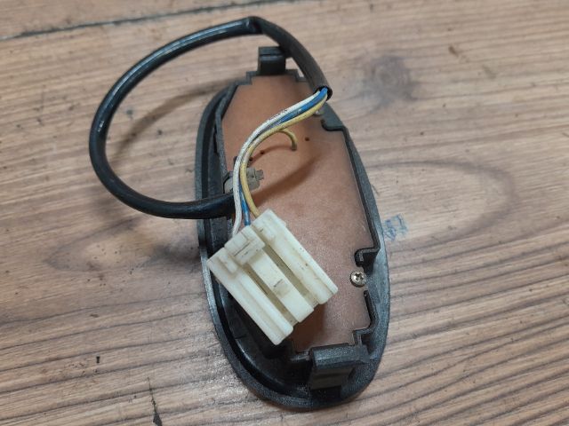 bontott TOYOTA YARIS VERSO Kapcsoló (Magában)