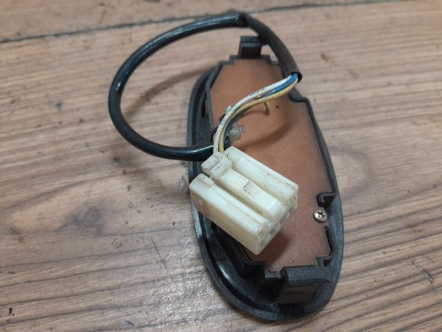 bontott TOYOTA YARIS VERSO Kapcsoló (Magában)