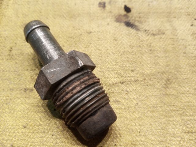 bontott TOYOTA YARIS VERSO Kartergáz Visszavezető Szelep