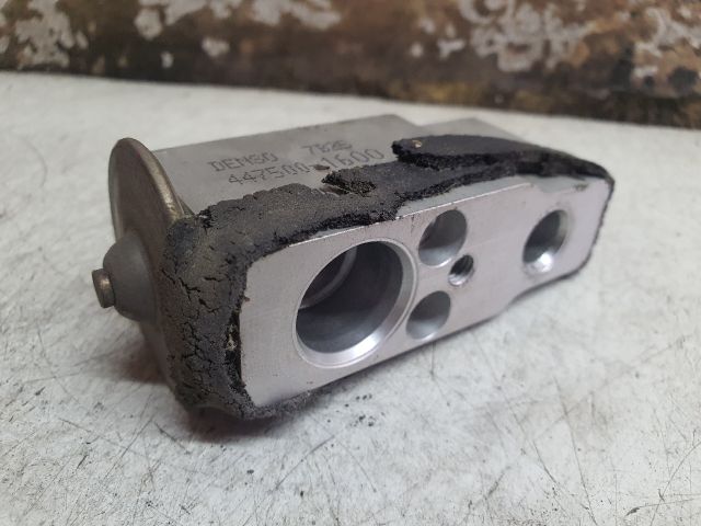 bontott TOYOTA YARIS VERSO Klíma Tágulási Szelep