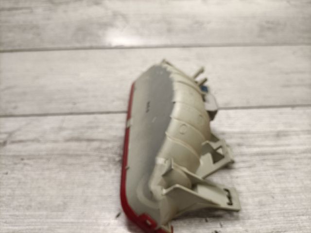 bontott TOYOTA YARIS VERSO Pótféklámpa