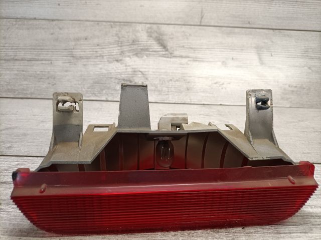 bontott TOYOTA YARIS VERSO Pótféklámpa