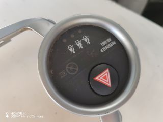 bontott TOYOTA YARIS Vészvillogó Kapcsoló