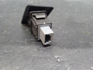 bontott TOYOTA YARIS Vészvillogó Kapcsoló