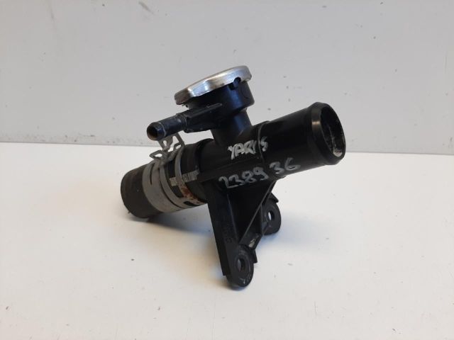 bontott TOYOTA YARIS Vízcső