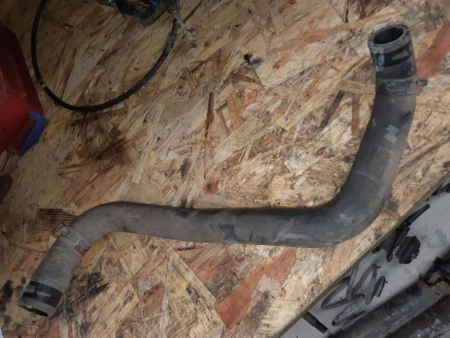 bontott TOYOTA YARIS Vízcső