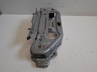 bontott TOYOTA YARIS Vízhűtő Radiátor Tartó