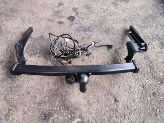 bontott TOYOTA YARIS Vonóhorog