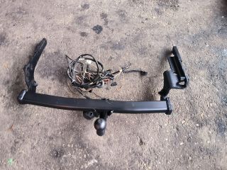 bontott TOYOTA YARIS Vonóhorog