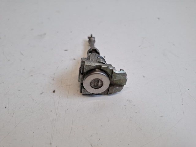 bontott TOYOTA YARIS Zárbetét Szett