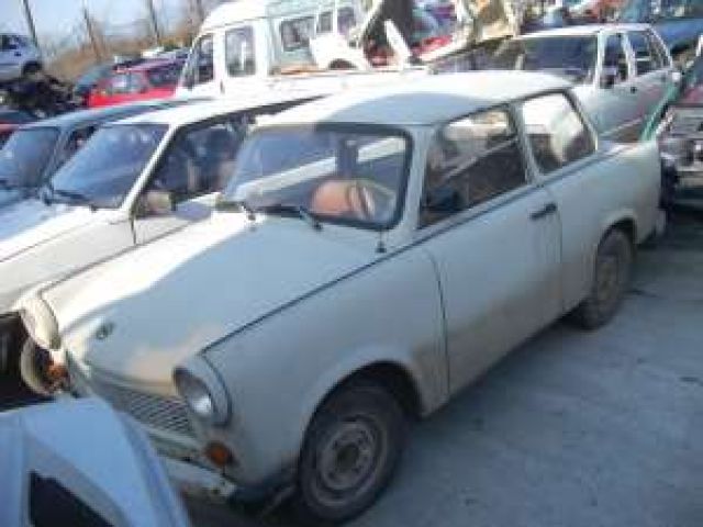 bontott TRABANT 1.1 Bal első Csonkállvány Kerékaggyal