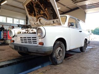 bontott TRABANT 1.1 Gyújtáselosztó