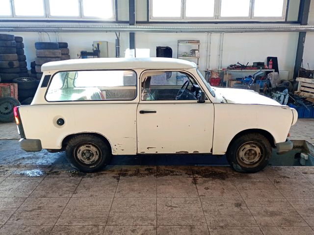 bontott TRABANT 1.1 Gyújtáselosztó