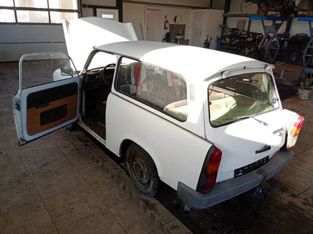 bontott TRABANT 1.1 Gyújtáselosztó